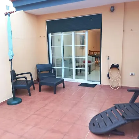 Дом отдыха Comfortable House In San Cristobal De La Laguna + Terrace